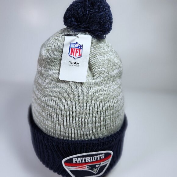 New England Patriots Knit Toque Pom Pom Beanie Hat Unisex Adult Fall Winter - Picture 3 of 7